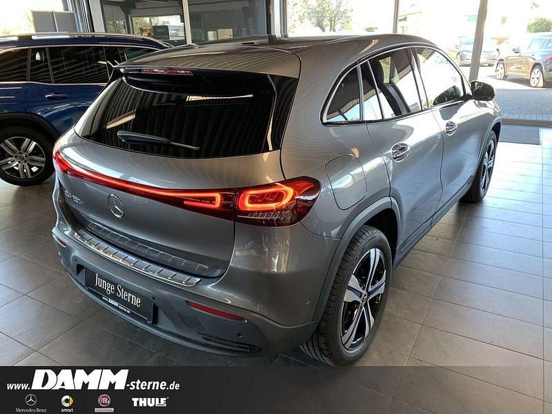 Gebraucht Mercedes EQA250+ Progressive 139 kW (190 PS) 2023 Mountaingrau SUV