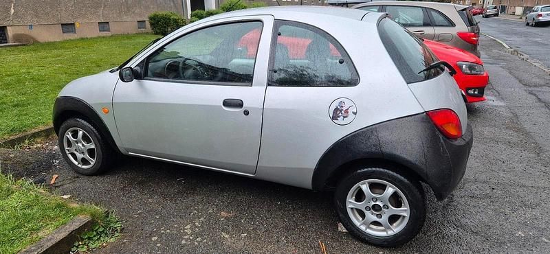 Second-hand Ford Ka 70 CP (51 kW) 2004 Argintiu Hatchback