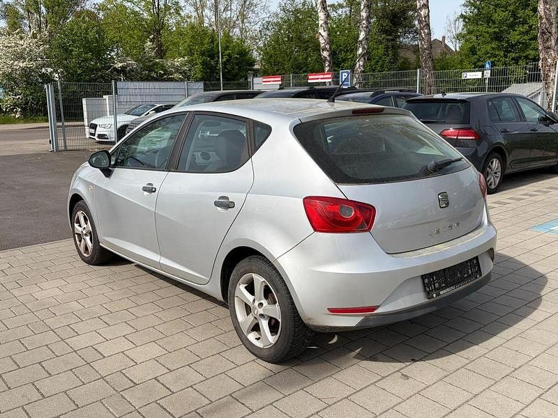 Second-hand Seat Ibiza Reference 69 CP (50 kW) 2012 Argintiu Berlinǎ