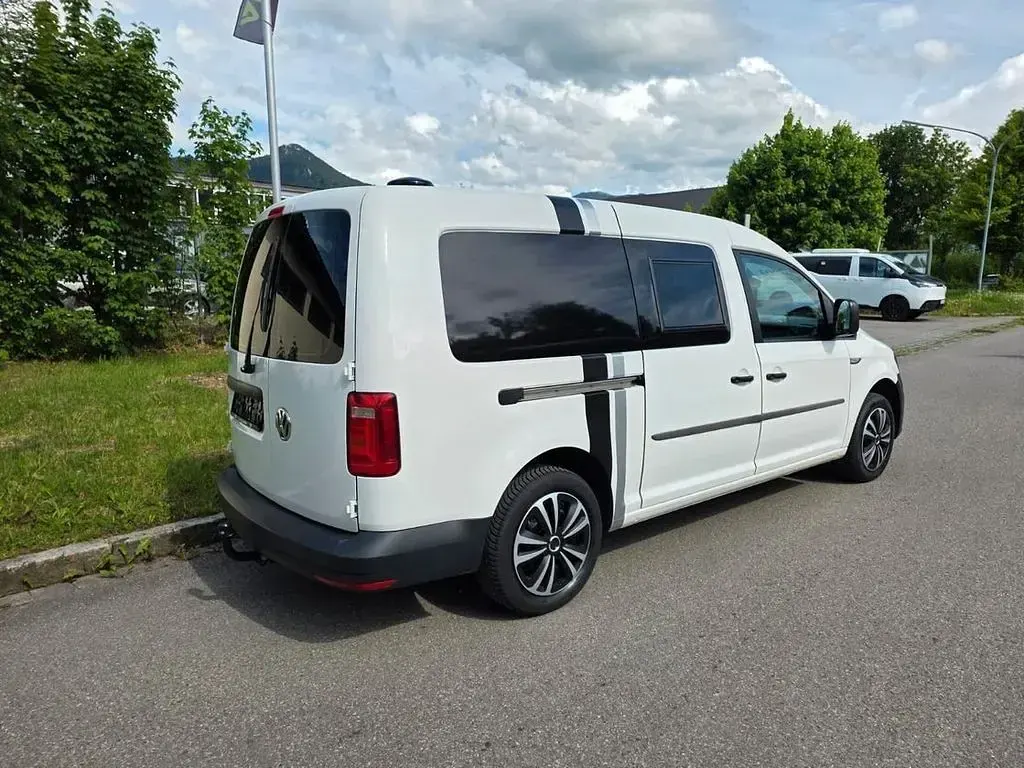 Gebraucht VW Caddy 125 PS (91 kW) 2019 Weiß Van / Kleinbus