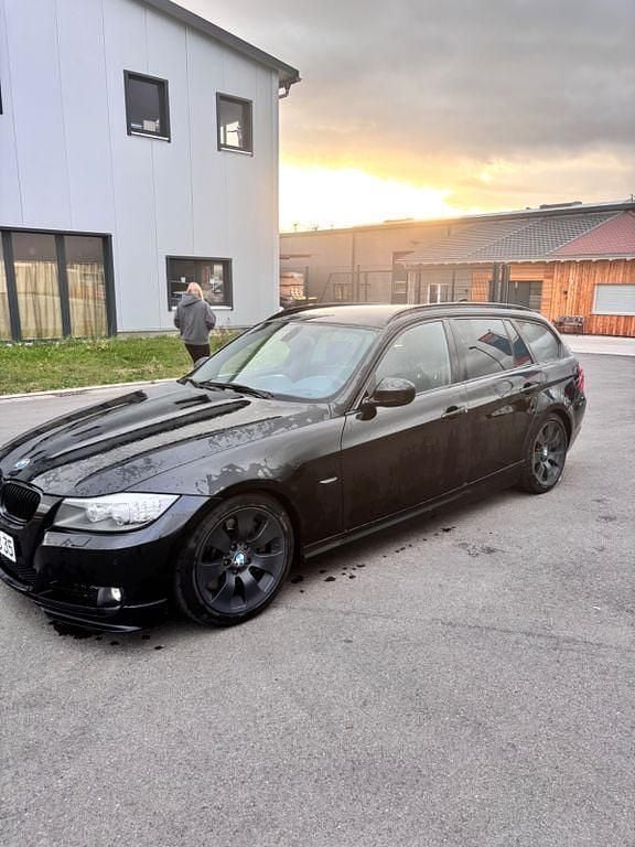 Gebraucht BMW 335 Shadowline 286 PS (210 kW) 2010 Schwarz Kombi