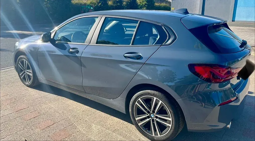 Gebraucht BMW 116 116 PS (85 kW) 2024 Grau Kleinwagen