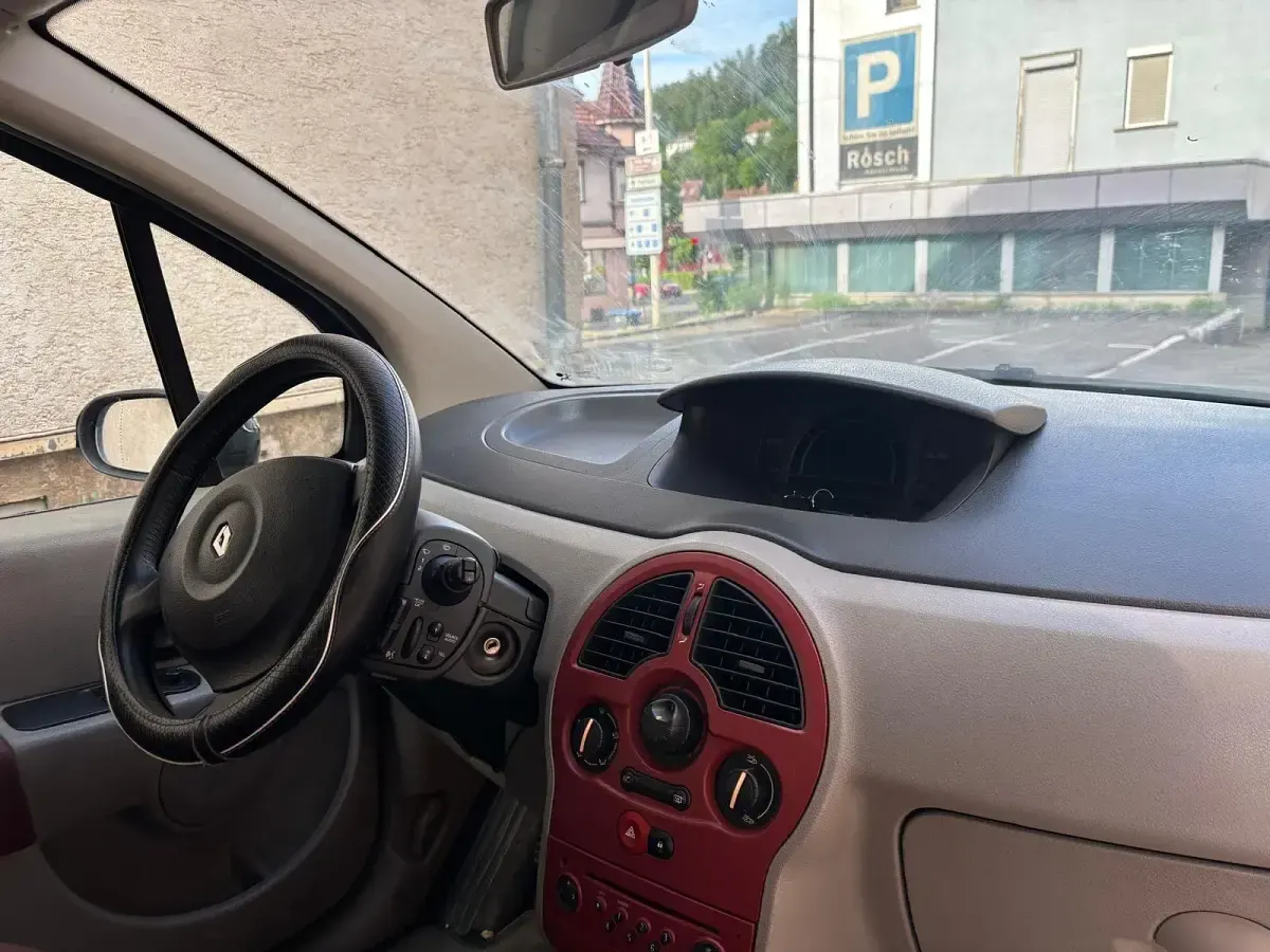 Gebraucht Renault Modus 75 PS (55 kW) 2004 Rot Van / Kleinbus