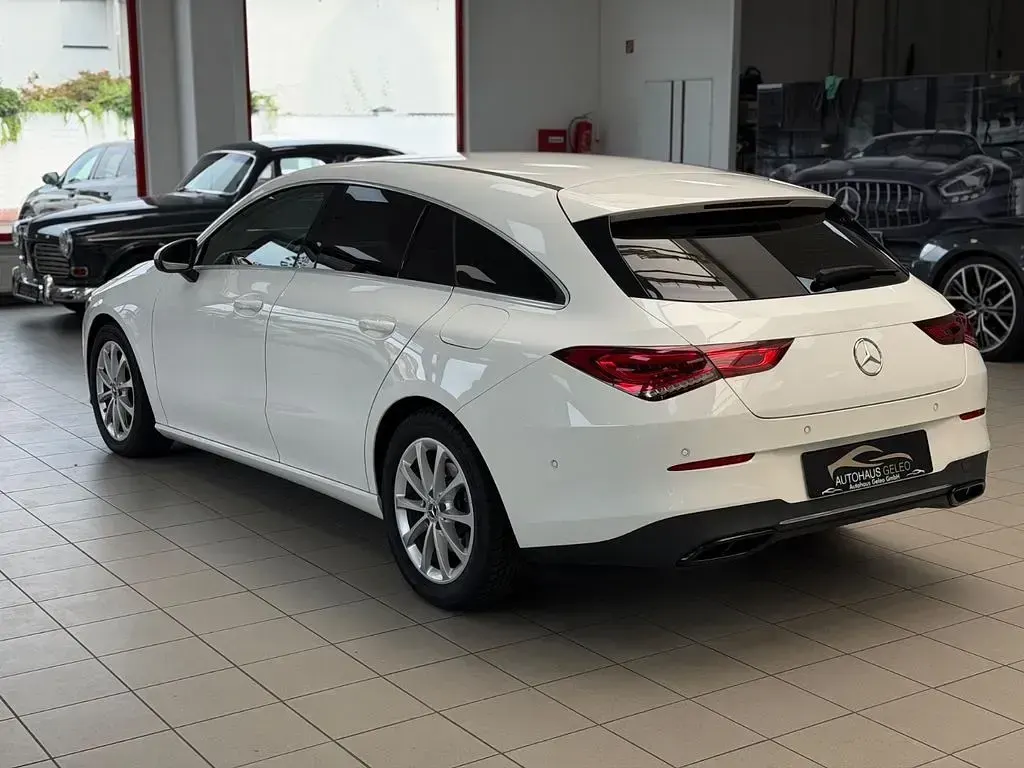 Gebraucht Mercedes CLA220 Shooting Brake 190 PS (139 kW) 2021 Weiß Kombi