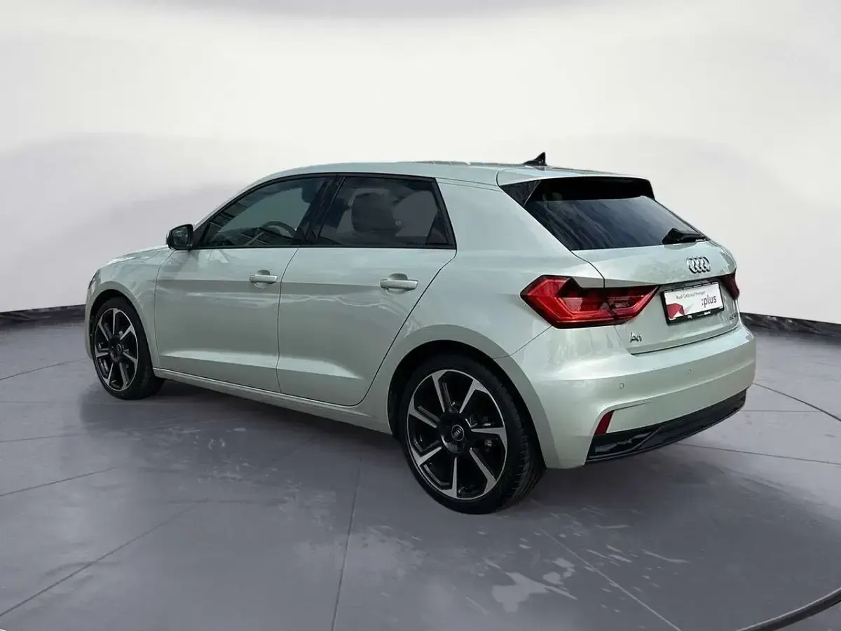 Gebraucht Audi A1 Advanced 110 PS (80 kW) 2024 Tausilber metallic SUV