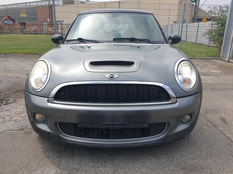 Grau Gebraucht 2008 Mini Cooper S Kleinwagen | 3.700 € - Bild 1/4
