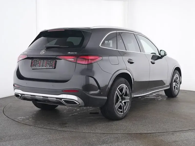 Gebraucht Mercedes GLC400d AMG 252 PS (185 kW) 2025 Grau SUV