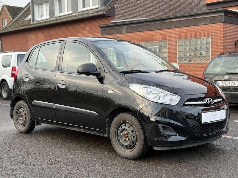 Gebraucht Hyundai i10 Edition 69 PS (50 kW) 2011 Schwarz Kleinwagen
