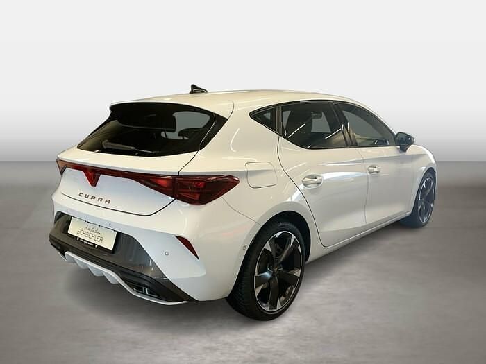 Second-hand Cupra Leon 150 CP (110 kW) 2025 Alb Berlinǎ