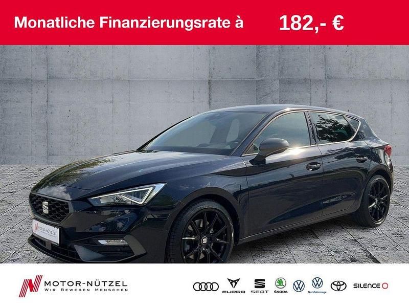Asphaltblau Gebraucht 2022 Seat Leon FR Limousine | 21.990 € (Guter Preis) - Bild 1/4