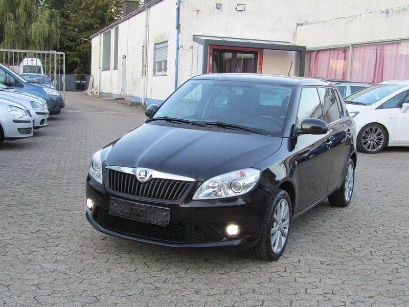 Schwarz Gebraucht 2015 Skoda Fabia Best of Kleinwagen | 7.200 € (Fairer Preis) - Bild 1/4