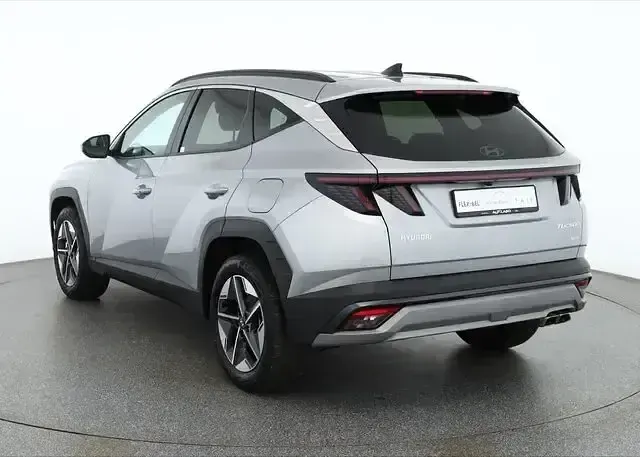 Neu Hyundai Tucson 180 PS (132 kW) 2026 Silber SUV