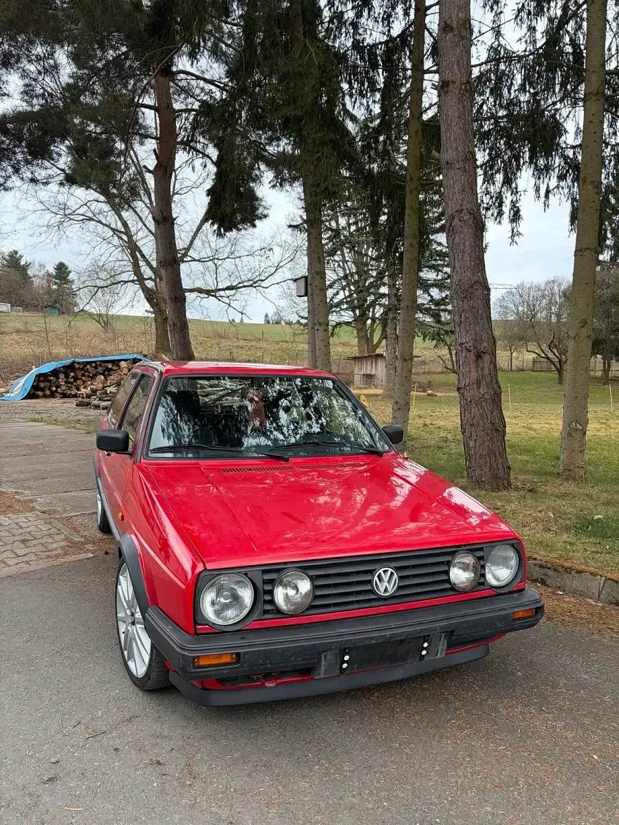 Używany VW Golf II 72 KM (52 kW) 1990 Czerwony Hatchback