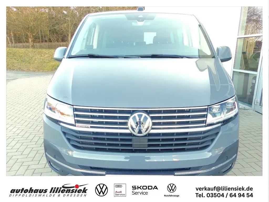 Gebraucht VW Multivan Generation Six 204 PS (150 kW) 2022 Grau Van / Kleinbus