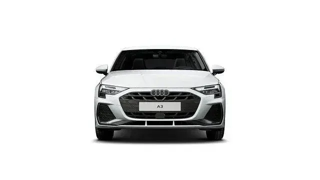 Gebraucht Audi A3 S-Line 150 PS (110 kW) 2024 Gletscherweiß metallic Limousine