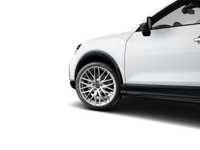 Gebraucht Audi Q2 Advanced Plus 150 PS (110 kW) 2025 Gletscherweiß metallic SUV