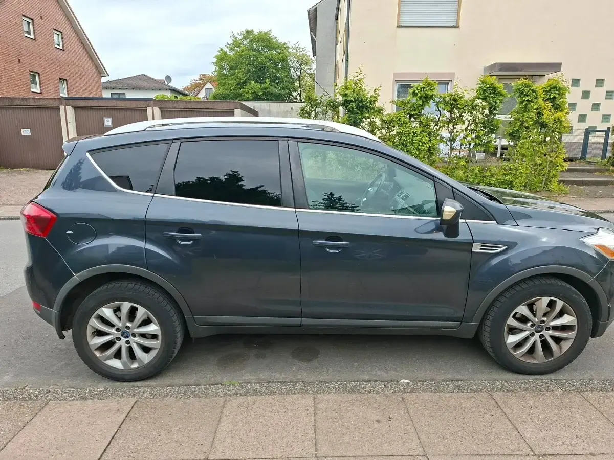 Używany Ford Kuga 136 KM (100 kW) 2008 Szary SUV