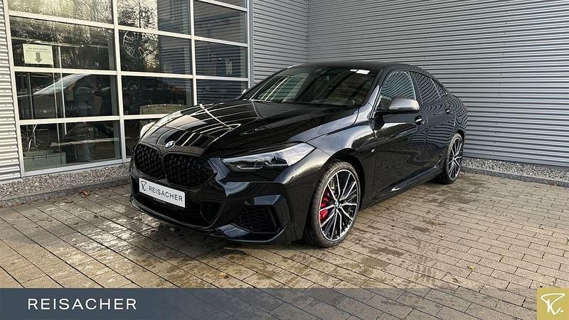 Saphirschwarz Gebraucht 2024 BMW M235 Comfort Edition Coupé | 57.990 € - Bild 1/4