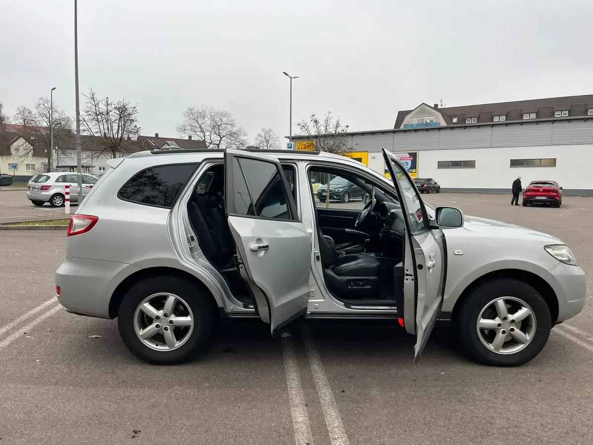 Gebraucht Hyundai Santa Fe 155 PS (114 kW) 2009 Grau SUV