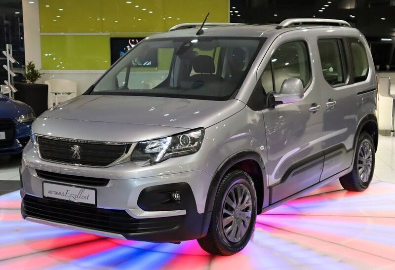 Grau artense Gebraucht 2020 Peugeot Rifter Allure Van / Kleinbus | 19.750 € (Fairer Preis) - Bild 1/4