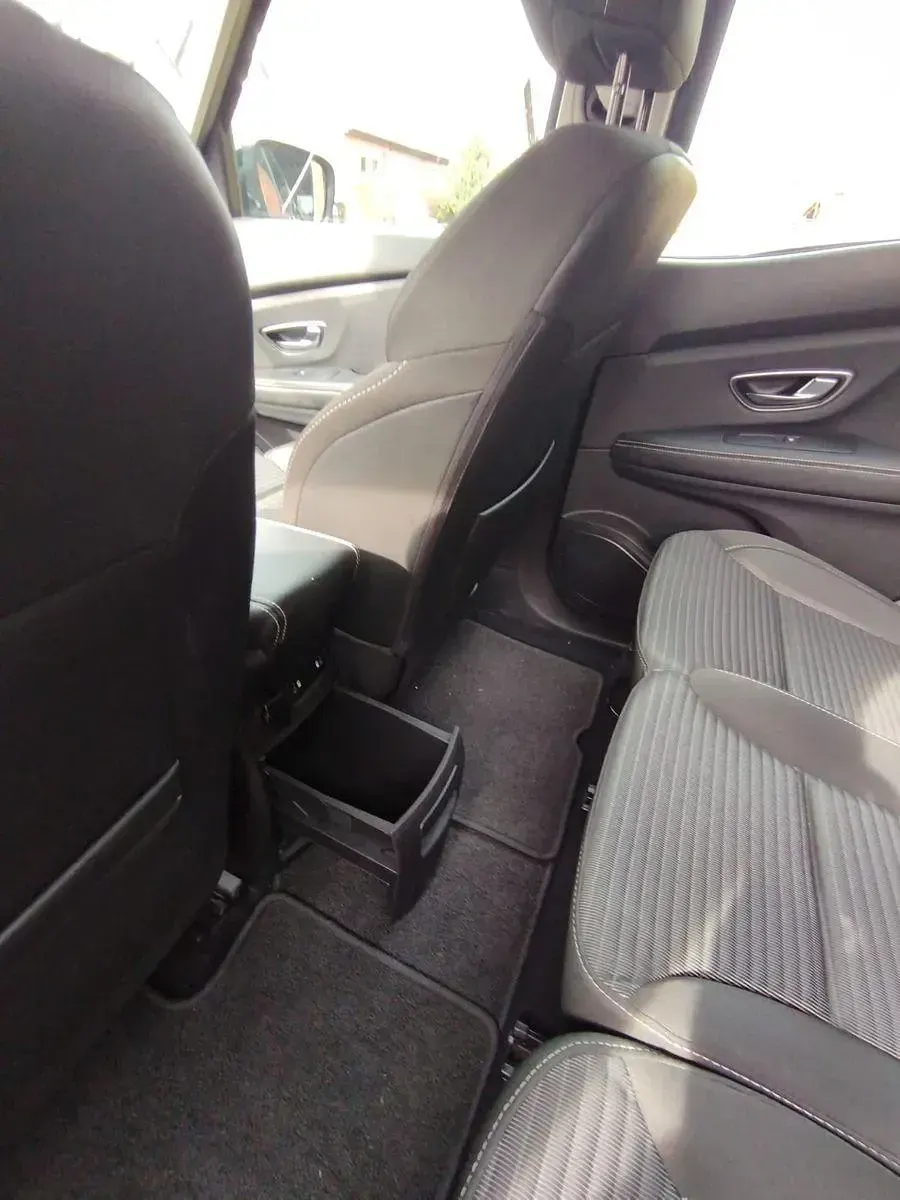 Gebraucht Renault Scenic E-Tech Experience 116 PS (85 kW) 2017 Schwarz Van / Kleinbus