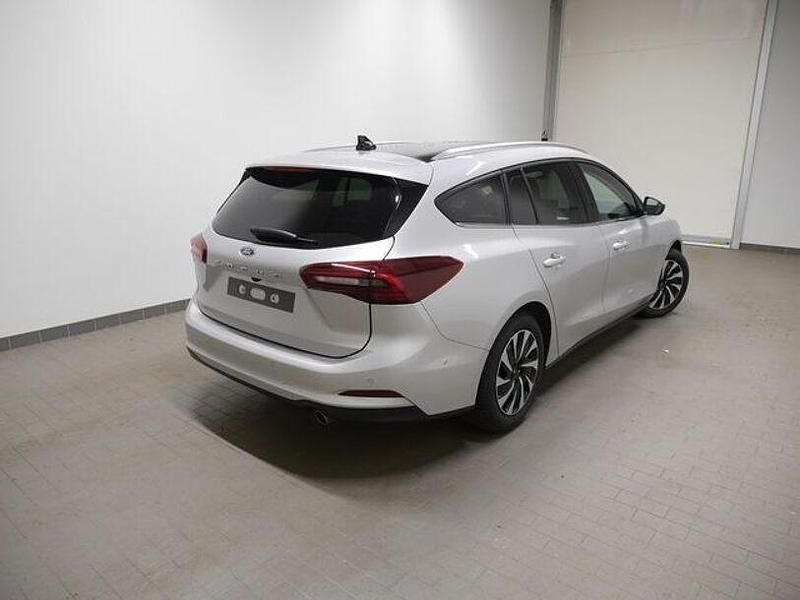 Gebraucht Ford Focus Titanium X 125 PS (91 kW) 2024 Polarsilber metallic Limousine