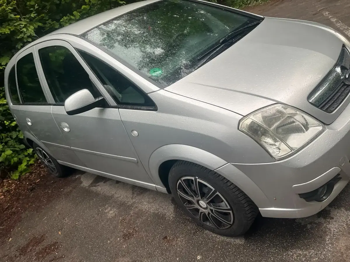Gebraucht Opel Meriva 90 PS (66 kW) 2007 Silber Van / Kleinbus