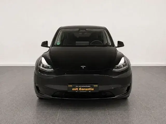 Usado Tesla Model Y RWD 308 kW (420 CV) 2023 Negro SUV