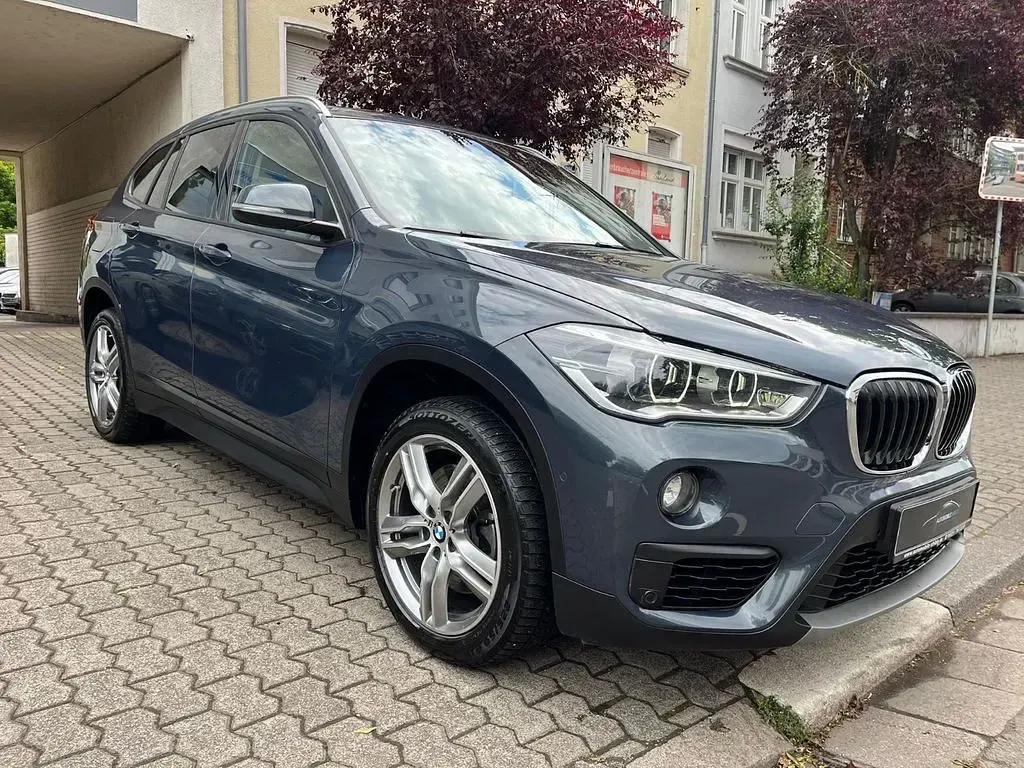 Gebraucht BMW X1 Advantage 192 PS (141 kW) 2019 Grau SUV