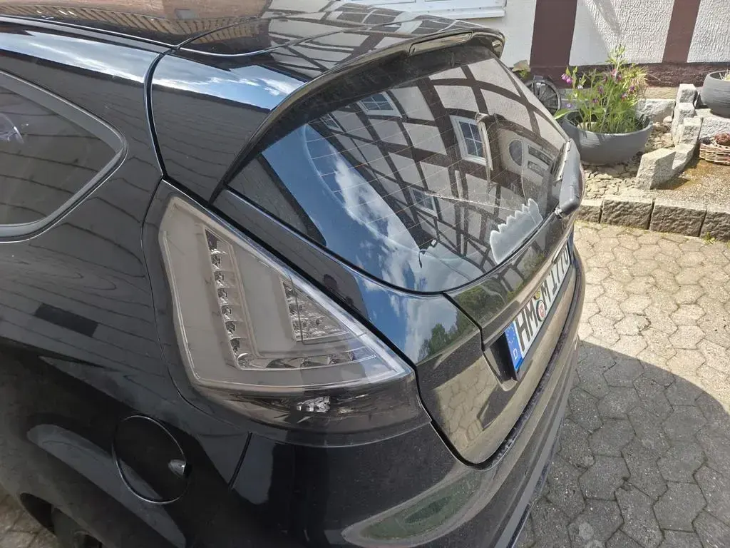 Gebraucht Ford Fiesta Trend 60 PS (44 kW) 2011 Schwarz Limousine