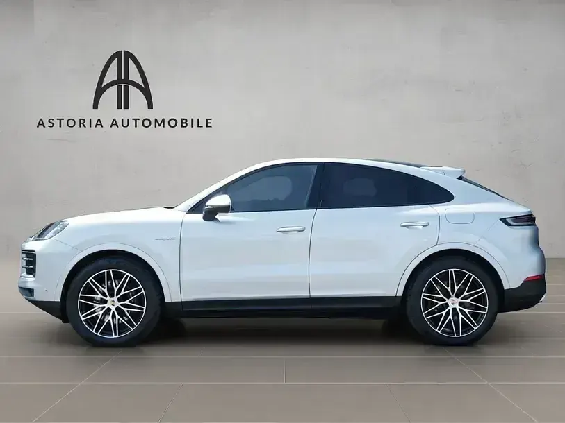Gebraucht Porsche Cayenne 470 PS (345 kW) 2025 Silber SUV