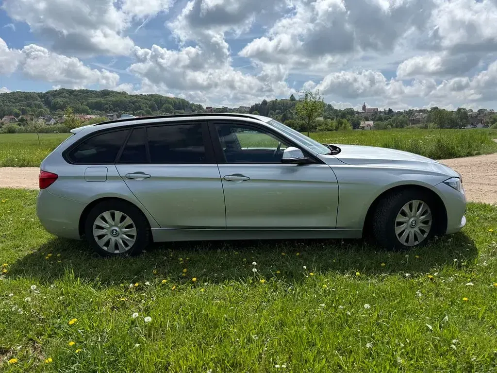 Gebraucht BMW 318 159 PS (116 kW) 2017 Silber Kombi
