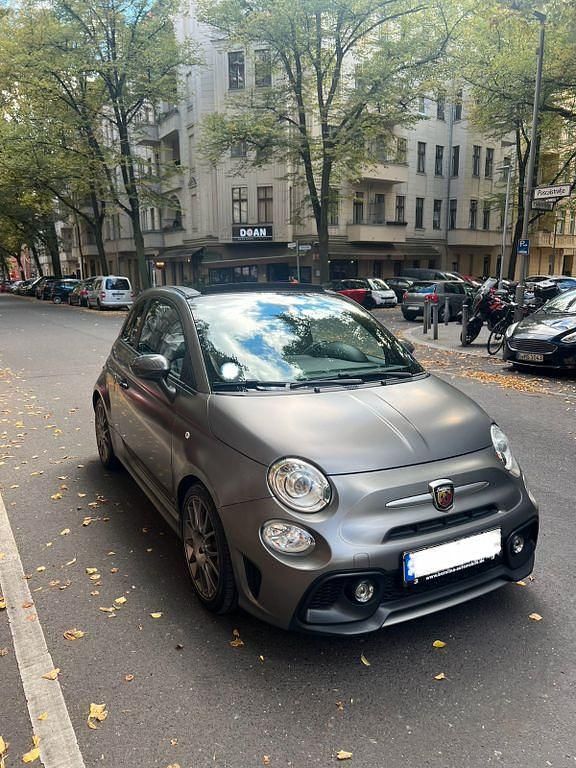 Grau Gebraucht 2019 Abarth 595C Turismo Cabrio | 17.999 € (Guter Preis) - Bild 1/4