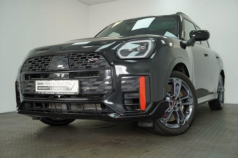 Midnight black metallic Gebraucht 2025 Mini John Cooper Works Countryman SUV | 40.860 € (Guter Preis) - Bild 1/4