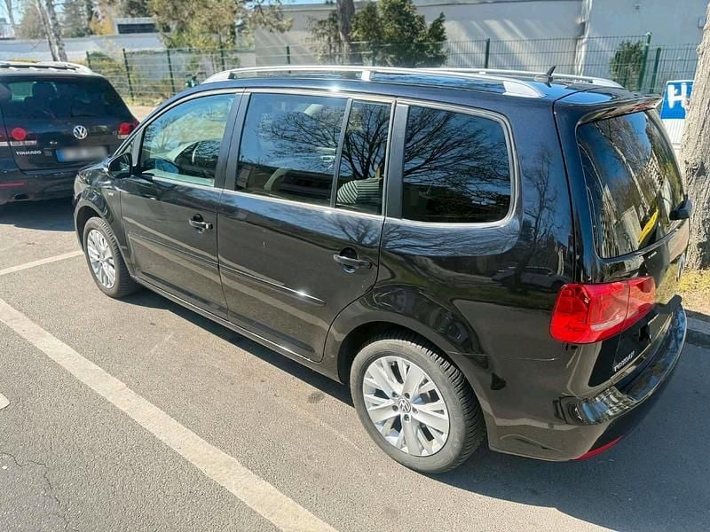 Gebraucht VW Touran 150 PS (110 kW) 2013 Schwarz Van / Kleinbus