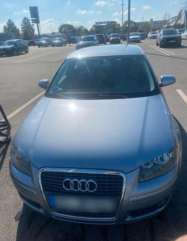 Silber Gebraucht 2007 Audi A3 Sportback Ambition Kombi | 2.650 € (Etwas zu teuer) - Bild 1/4