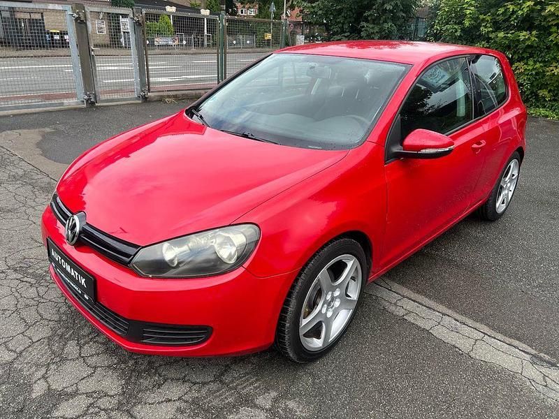 Rot Gebraucht 2009 VW Golf VI Trendline Limousine | 4.499 € (Guter Preis) - Bild 1/4