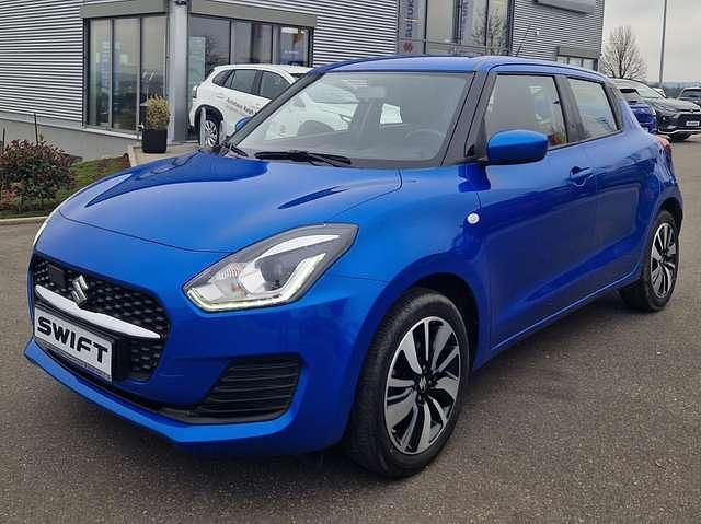 Gebraucht Suzuki Swift Club 83 PS (61 kW) 2021 Speedy blue Limousine