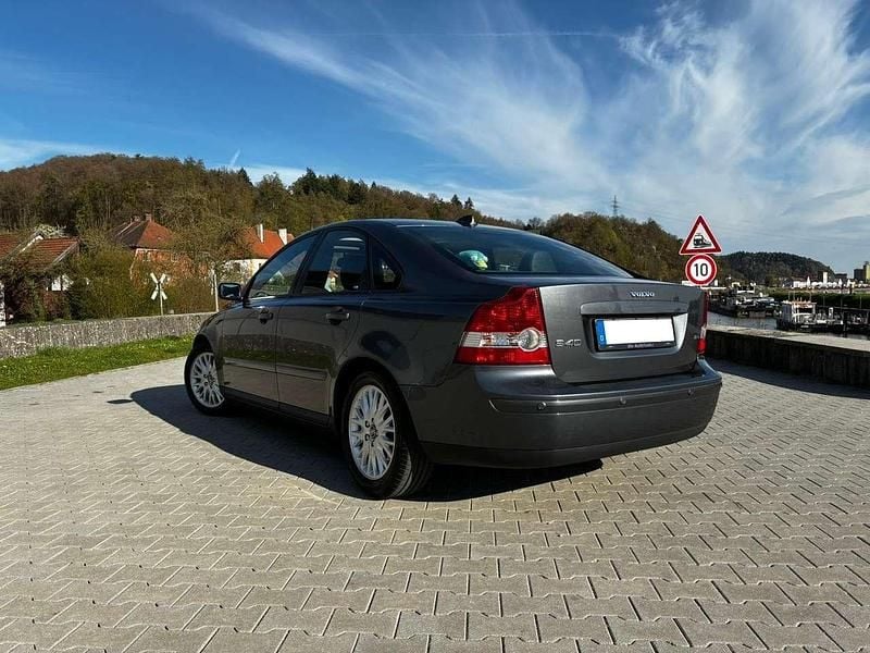 Gebraucht Volvo S40 Summum 140 PS (102 kW) 2004 Grau Limousine
