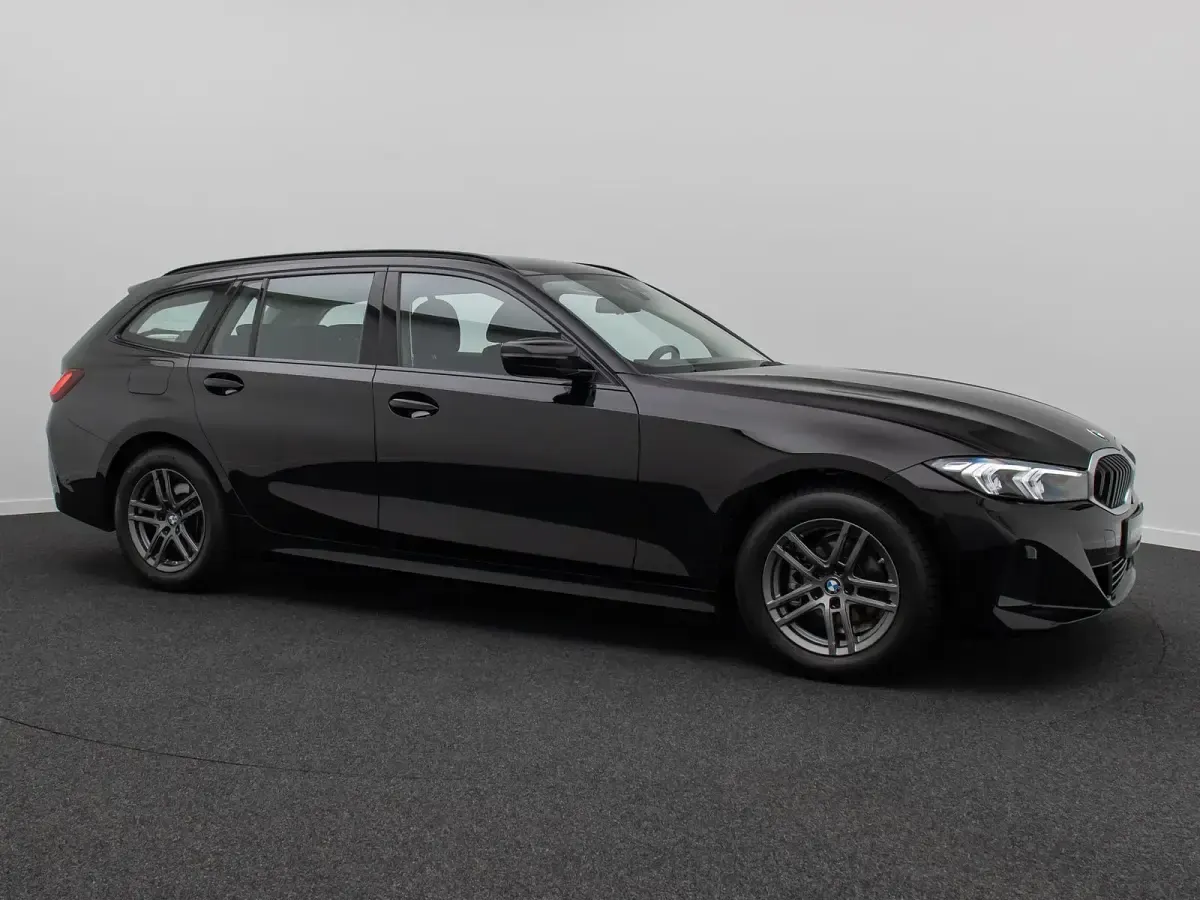 Brugt BMW 318 Shadowline 156 HK (114 kW) 2025 Sort Stationcar