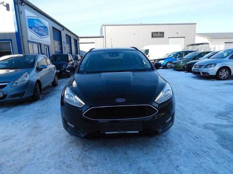 Gebraucht Ford Focus Business Edition 125 PS (91 kW) 2016 Schwarz Limousine