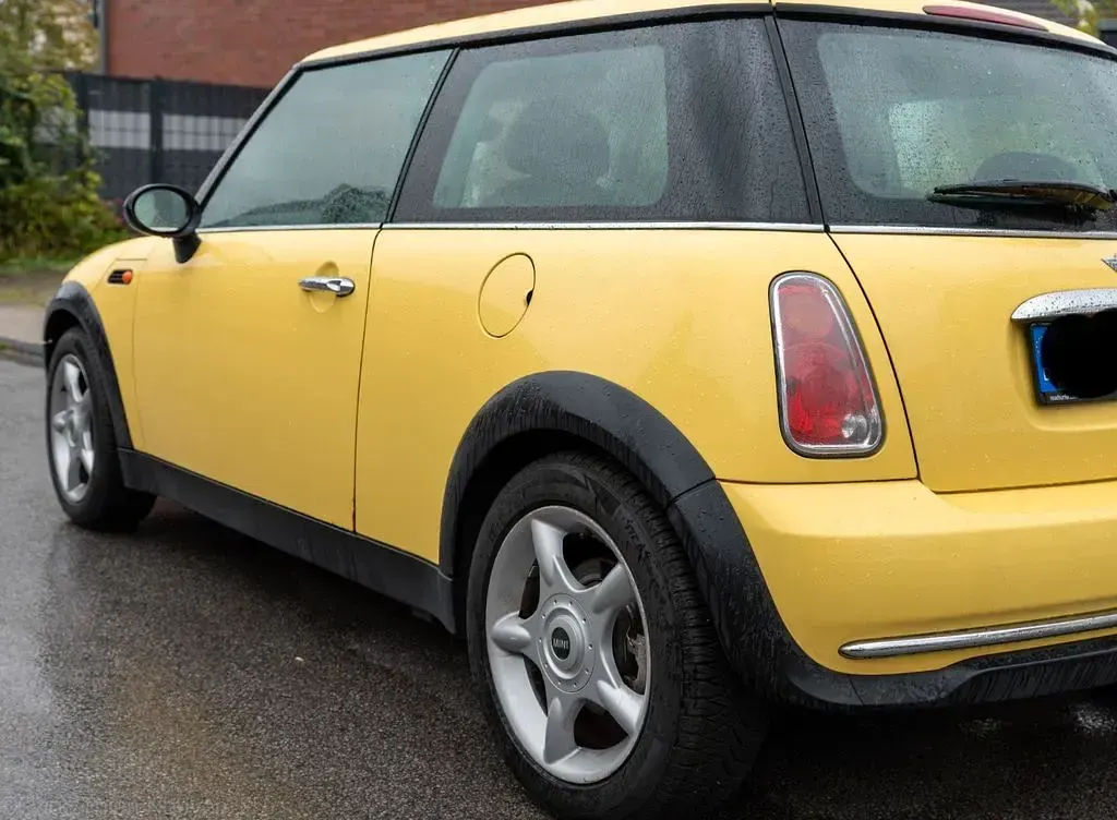 Usata Mini ONE 90 CV (66 kW) 2005 Giallo Utilitaria