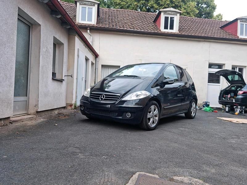 Schwarz Gebraucht 2006 Mercedes A180 Limousine | 1.800 € (Guter Preis) - Bild 1/4