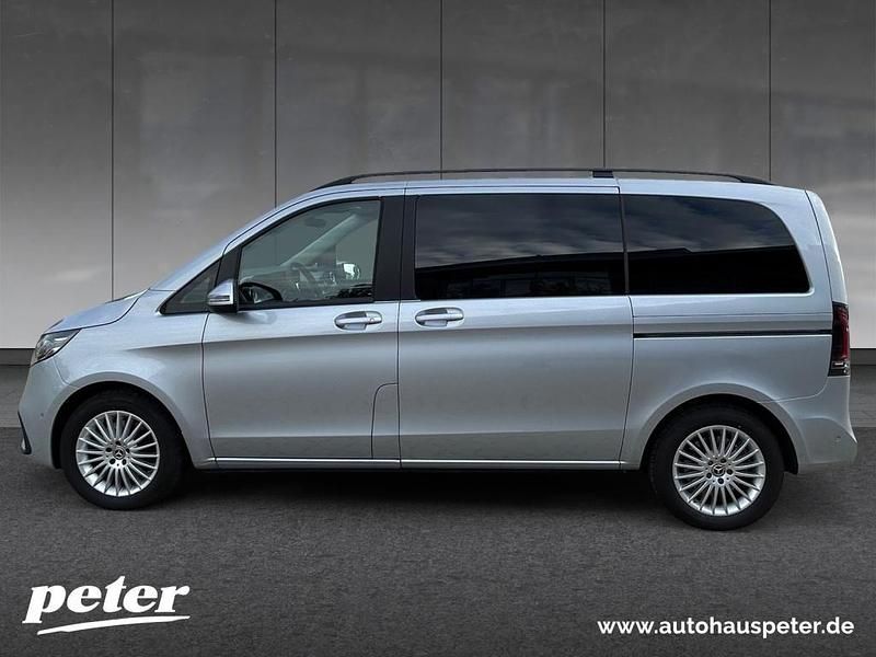Gebraucht Mercedes V220 Style 163 PS (119 kW) 2025 Hightechsilber metallic Van / Kleinbus