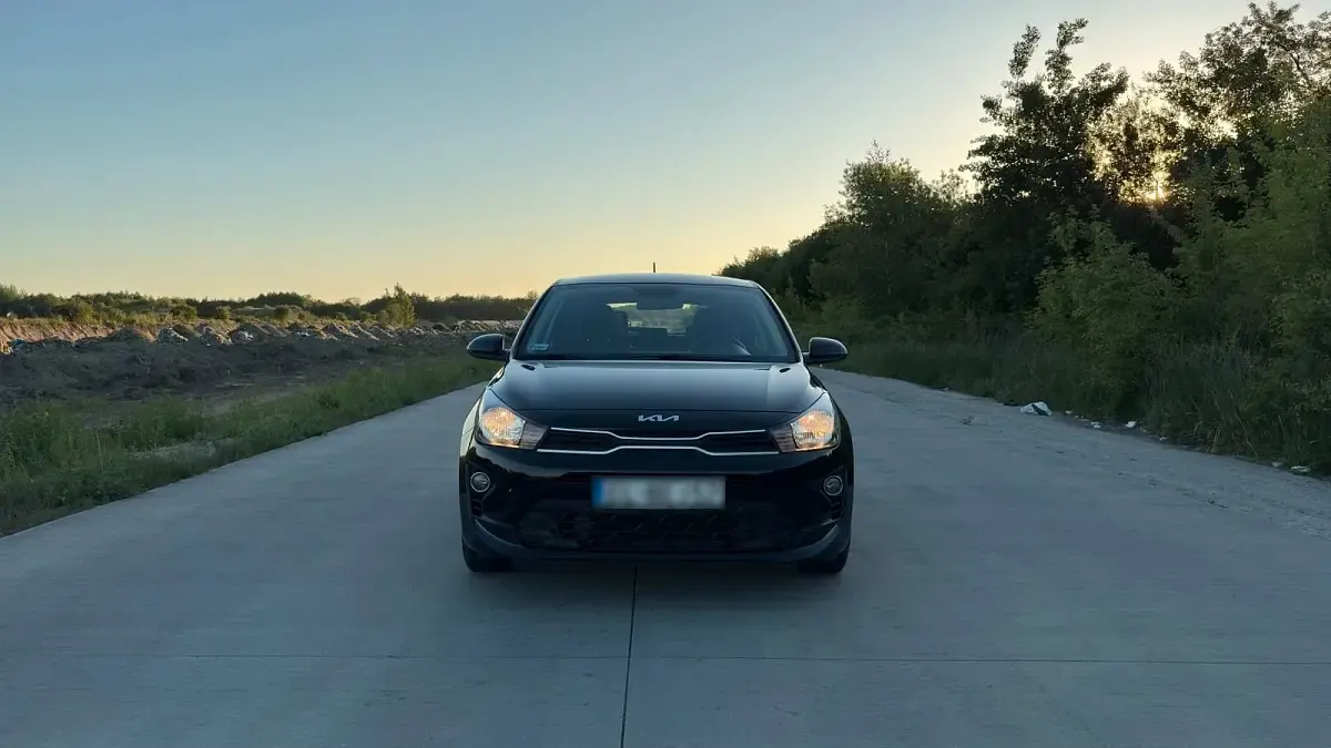 Gebraucht Kia Rio 84 PS (61 kW) 2021 Schwarz Kleinwagen