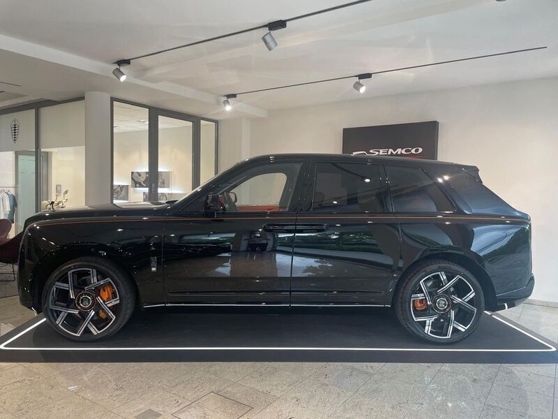 Neu Rolls Royce Cullinan 600 PS (441 kW) 2025 Schwarz SUV