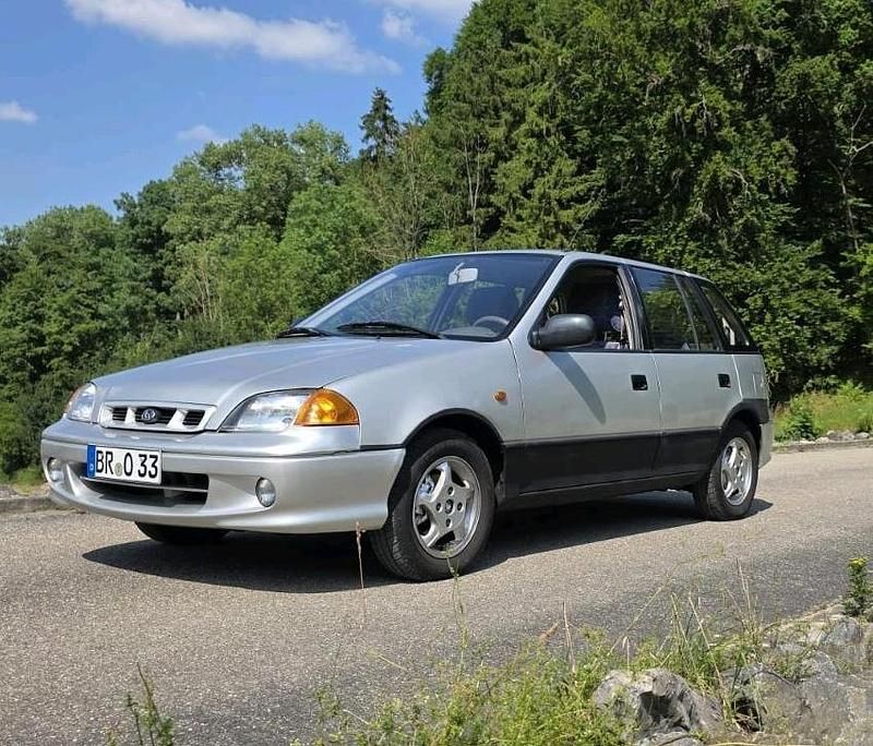 Silber Gebraucht 2002 Subaru Justy Kleinwagen | 2.600 € (Fairer Preis) - Bild 1/4