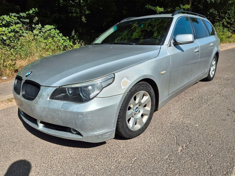 Silber Gebraucht 2005 BMW 525 Performance Kombi | 2.790 € (Superpreis) - Bild 1/4