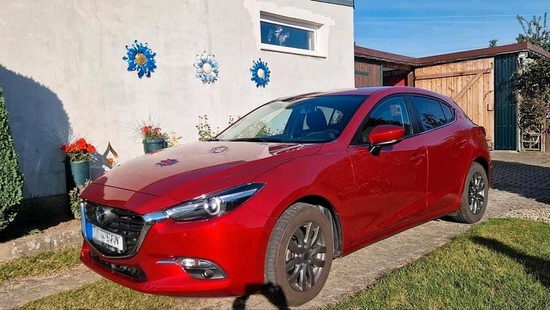Rot Gebraucht 2018 Mazda 3 Exclusive-Line Limousine | 14.999 € (Guter Preis) - Bild 1/4