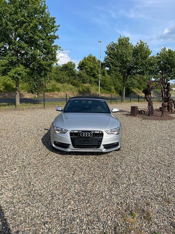 Silber Gebraucht 2012 Audi A5 Cabriolet Performance Cabrio | 8.700 € (Superpreis) - Bild 1/4
